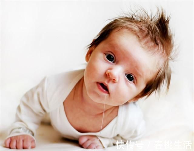 父母|宝宝总是流口水,有四种正常情况和四种异常情况,父母注意区分