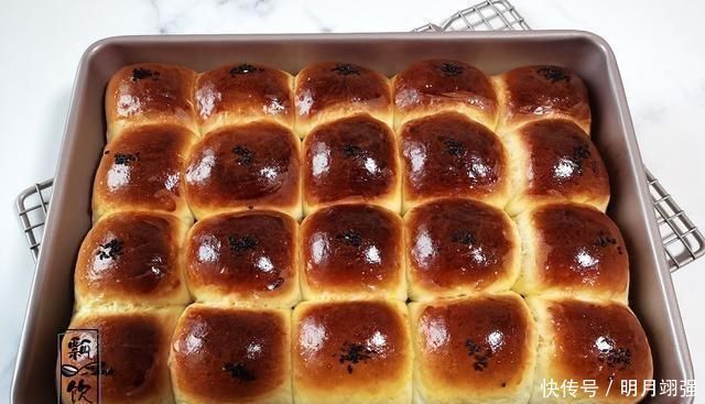 看似平凡却非常好吃的面包, 柔软香甜, 做法简单, 孩子吃着不停嘴