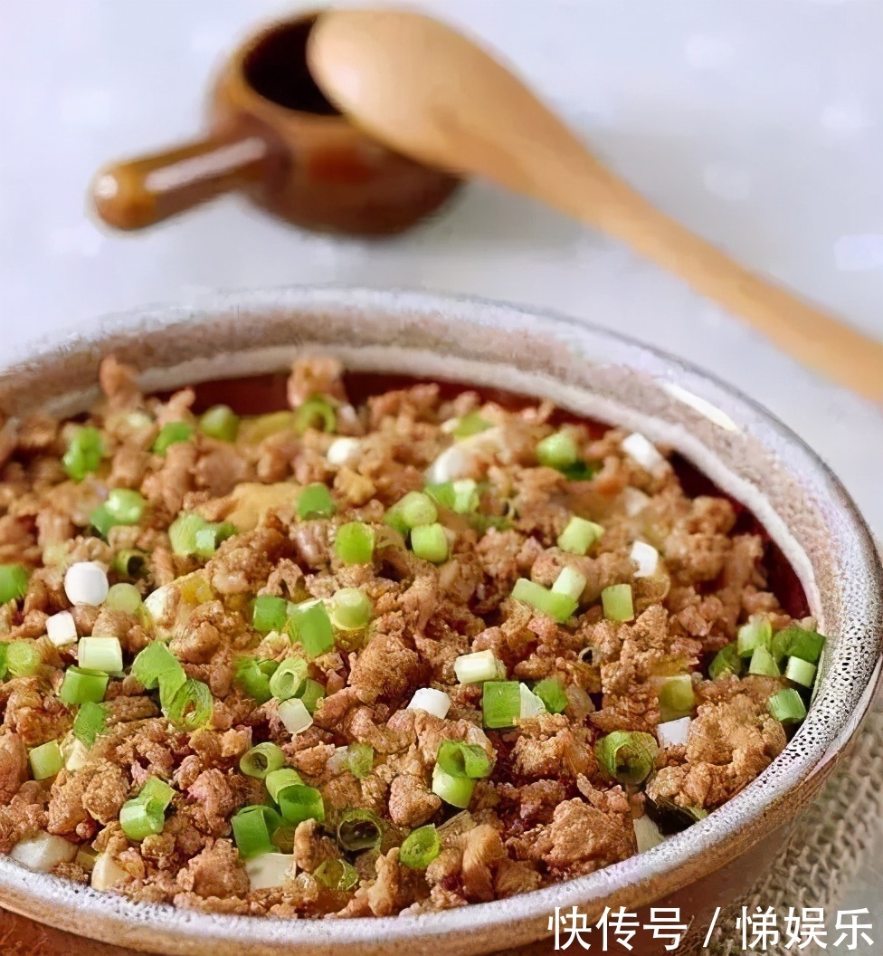 40岁女性在吃三种美食,补充营养,延缓衰老,好