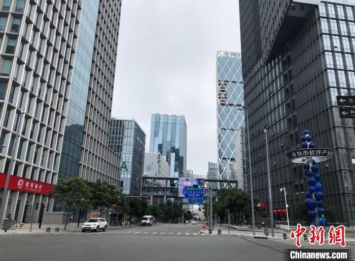 朱族英|多项全方位服务企业示范经验诞生 让深圳企业发展如鱼得水