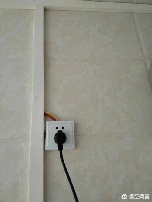 卫生间|卫生间想装个插座，在瓷砖上走明线怎样固定明线？