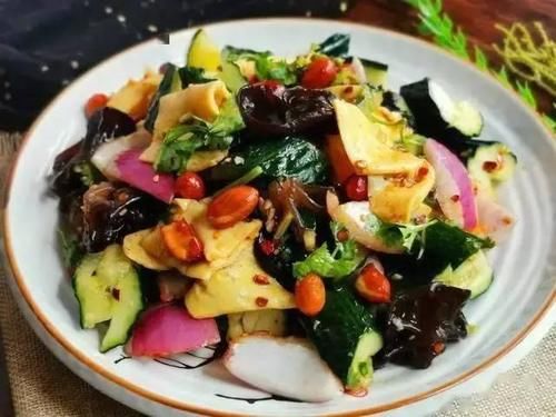 春节家宴必备的12道凉菜，现在就开始学起来！