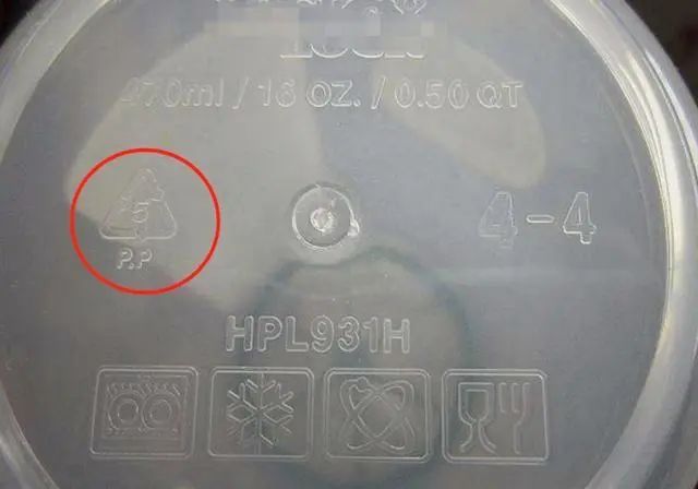  杯子|用这种杯子喝水，倒出来的是“毒水”？！