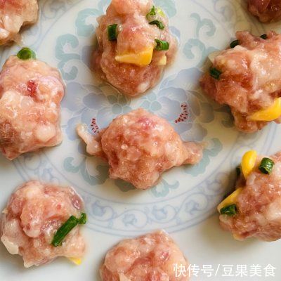 蘑菇|这道蘑菇三鲜营养汤,我打赌99%的人都没吃过