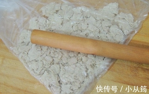 孩子|想吃肉松不用买，自己在家做很简单，1斤肉做一大盘，孩子抢着吃