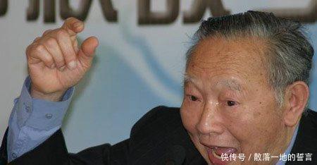 梁羽生|梁羽生笔下五场经典大战,其中一场为爱情而战最为经典!