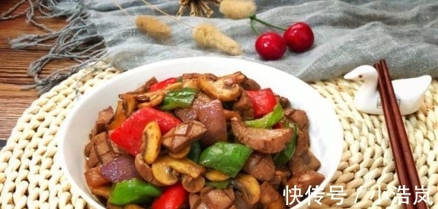 蘑菇|它是“男人宝”，比生蚝好吃，价格还便宜，三天两头老公就想它！