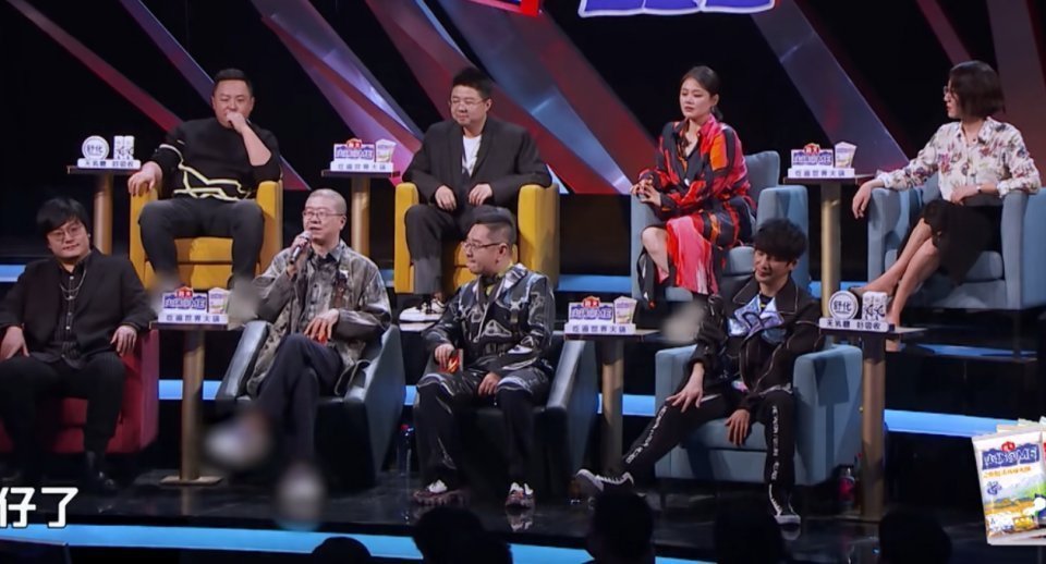 吐槽大会直接跳到半决赛，李诞三人鞋子被打码，争议女王遭到淘汰