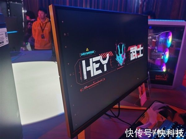 led|雷神发布两款银翼电竞显示器：高配首次miniLED、4999元