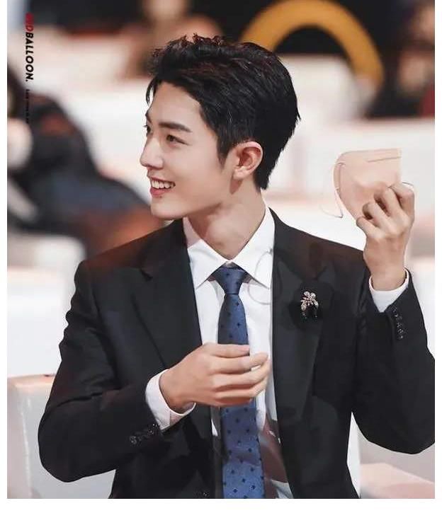 歌曲|肖戰(zhàn)又火了！獲中國流行音樂金曲榜超話冠軍，榮獲五項(xiàng)大獎提名