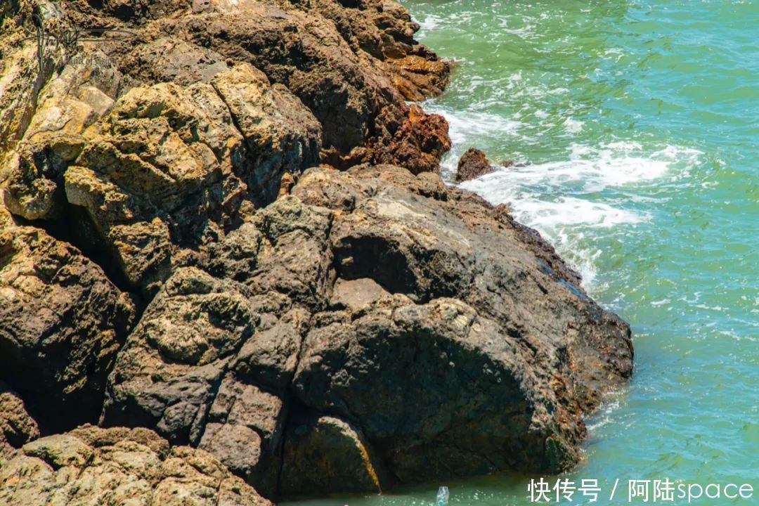 防空洞|这海岛上有个小防空洞，虽然长不足三十米，却也“冬暖夏凉”