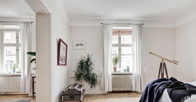 书房|小户型64㎡,他坚持装一半玄关,在储藏室里做书房!太聪明了!