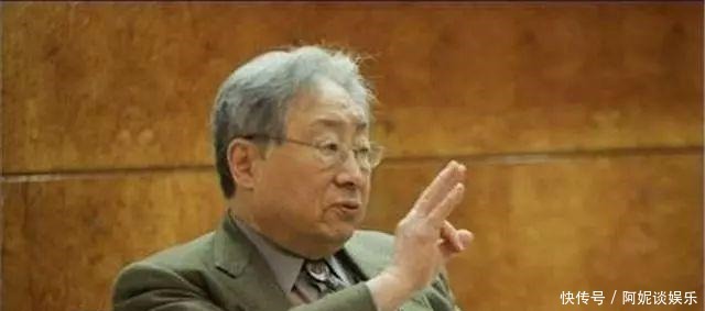 官员|他的祖先是满清官员,183件家庭古董免费捐赠美