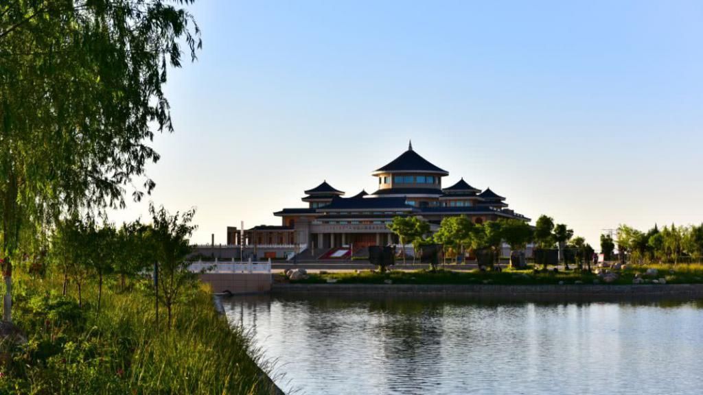 对不起|推荐丨对不起,别再找我,我要去阿拉善了