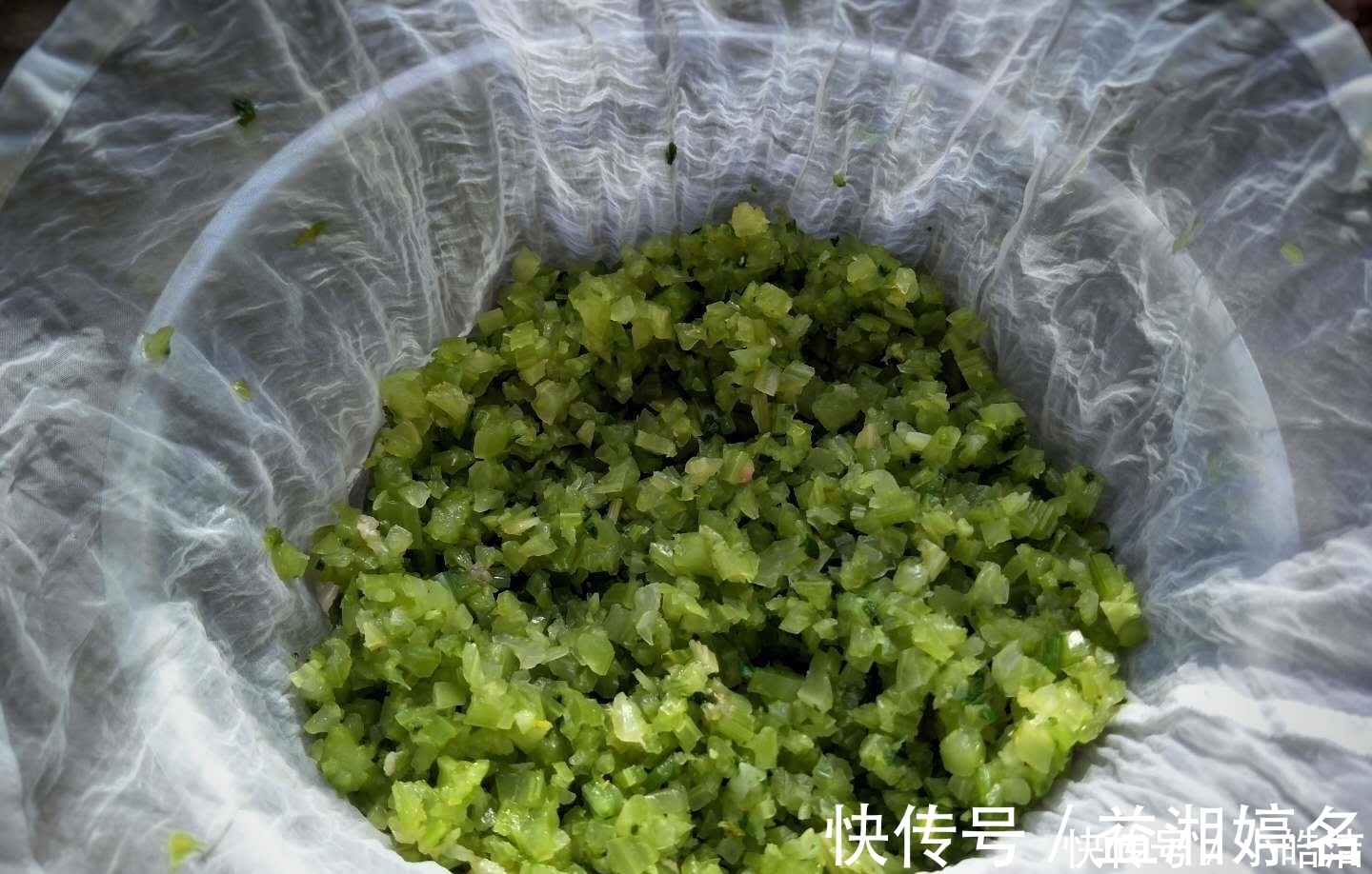 花椒粉|它是蔬菜更是药,1斤2块钱,用来包饺子,比韭菜香、比白菜营养