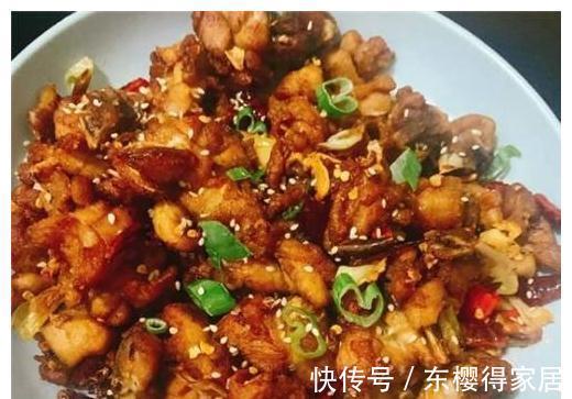 骨头|这菜又麻又辣,红红火火的,和米饭是一对,米饭吃得快!