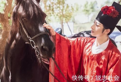 茱萸$真·花美男|穿汉服还要在头上戴花,本以为会奇怪,但被惊艳到了