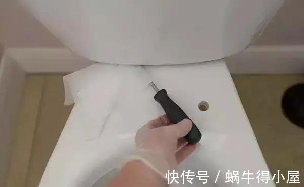 回家|卫生间老是臭烘烘怎么办?邻居教了几招,回家立马照着做