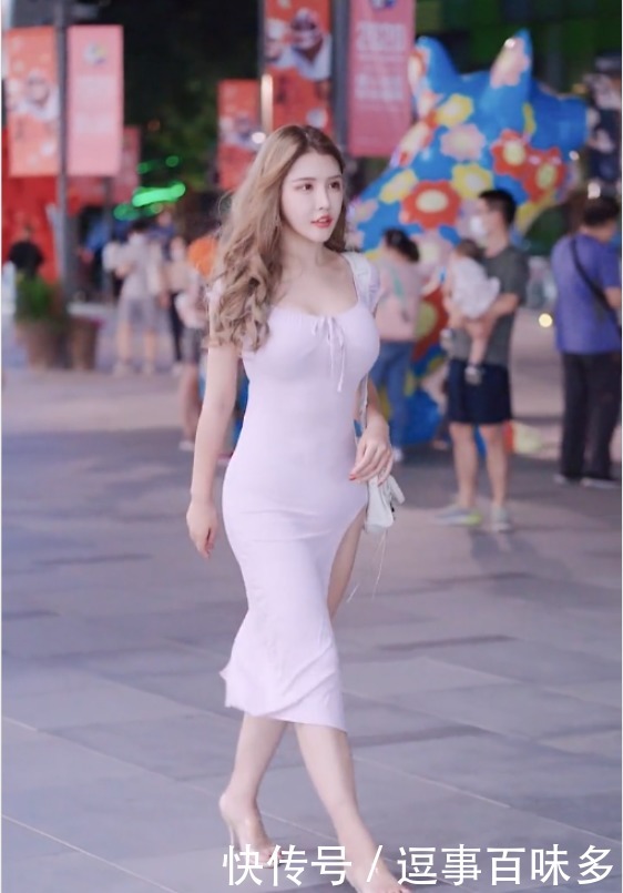 靓丽|清纯的微胖姐姐,靓丽迷人,紫色紧身裙气质十足