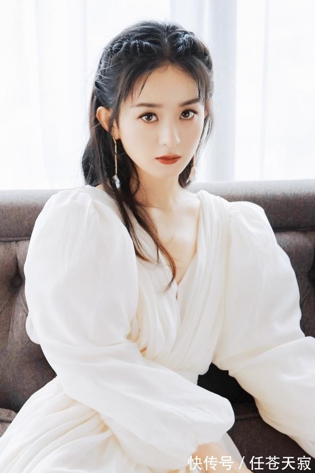 你可以逊色、可以枯萎，但我只望你一眼，万般柔情，便涌上心头