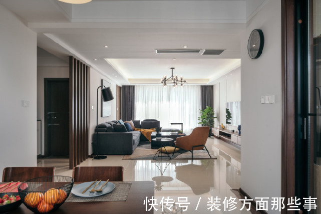 背景墙|153平现代风四居室,原木色+白色令空间蔓延着冷暖和气