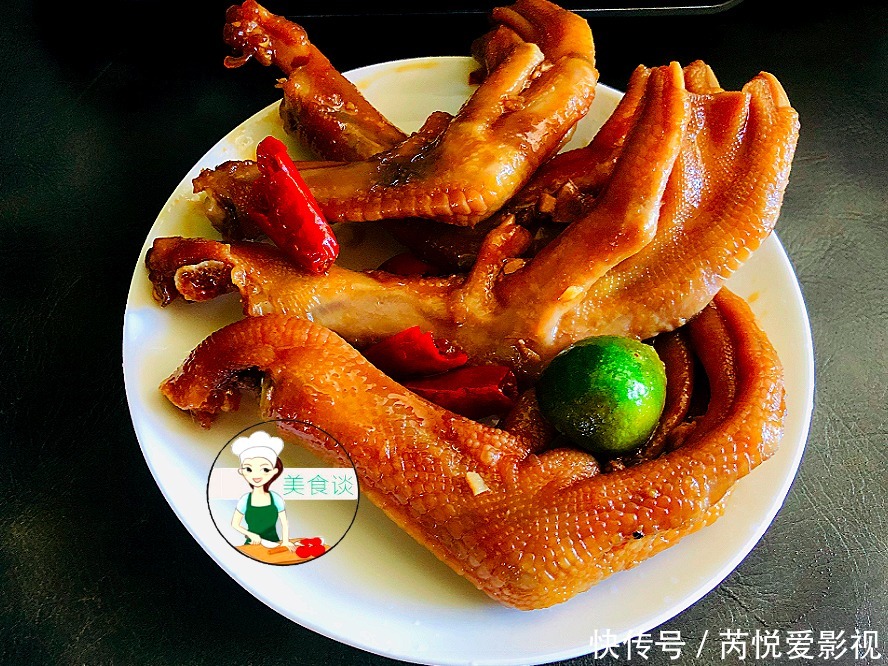 Á¹°èѼצ´Ë×ö·¨£¬ÏÊÏãÈëζ£¬Ô½³ÔÔ½Ï㣬ºÃ³Ôµ½ÌòÊÖÖ¸£¬¼ÒÈ˶¼°®³Ô