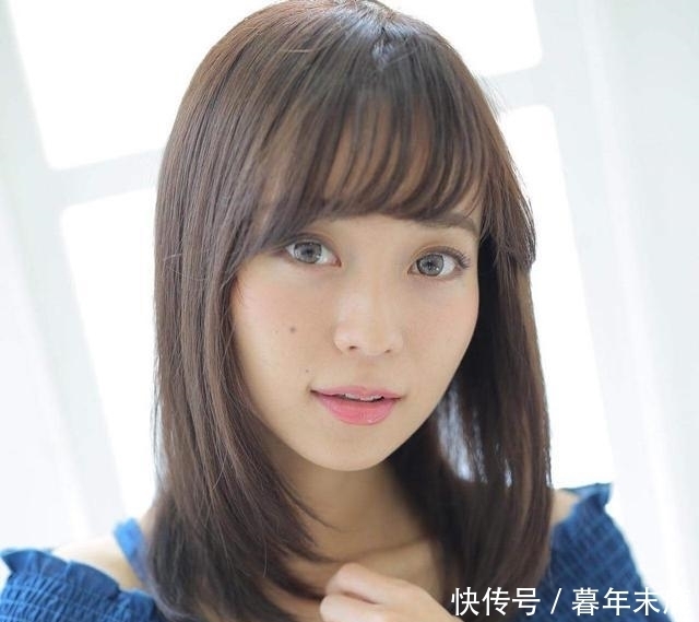 10款冬季热门女生发型,从长到短、这才是今年发型的主流趋势