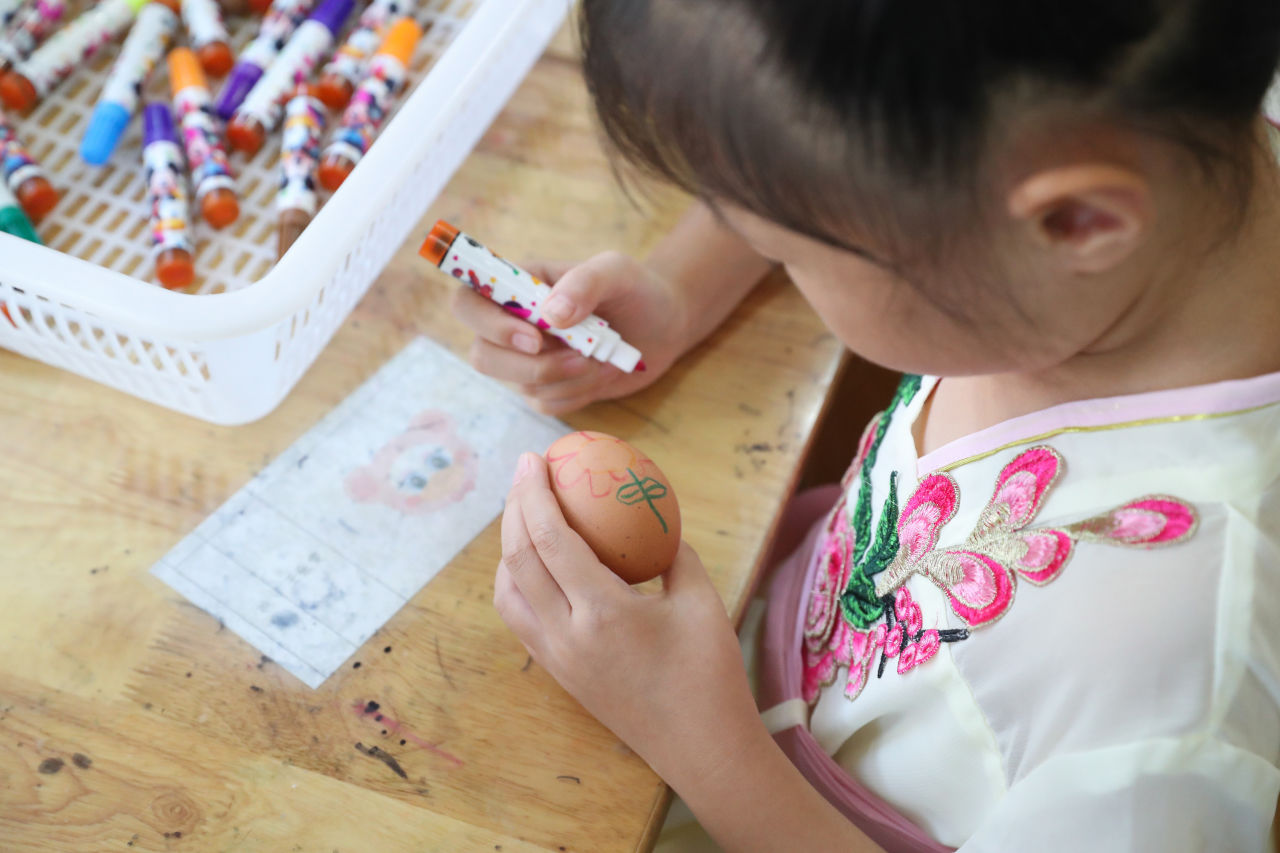 绘蛋&秋分到 蛋儿俏 儿童绘蛋立蛋忙