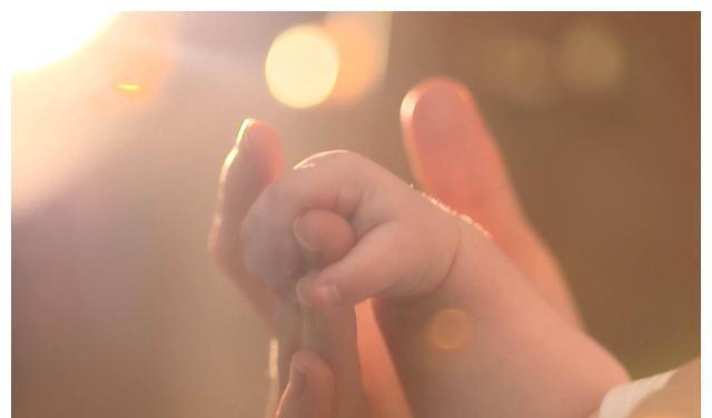 宝妈|宝宝出生时报的“几斤几两”,暗示智商高低?家长应该了解真相