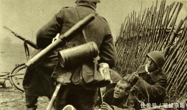 战场|老照片:二战德军镜头下的东线战场,进攻,受伤,埋葬