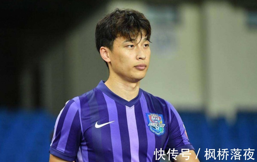 改造|李霄鹏对国足改造正式开始?26岁拼命三郎回归成重要标志,要拼了!