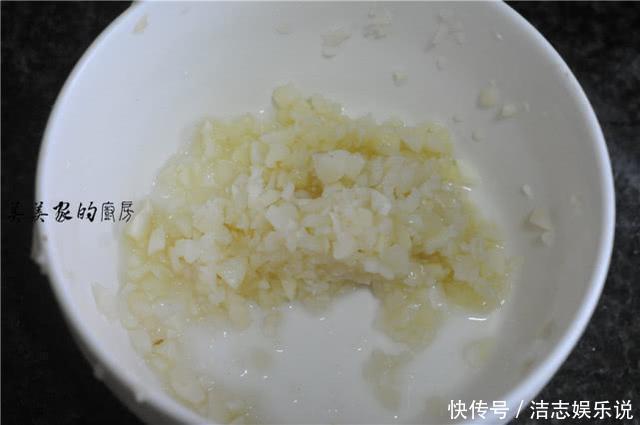 这鱼没有一根刺，特别适合孩子吃，做法简单，入锅一蒸细嫩开胃