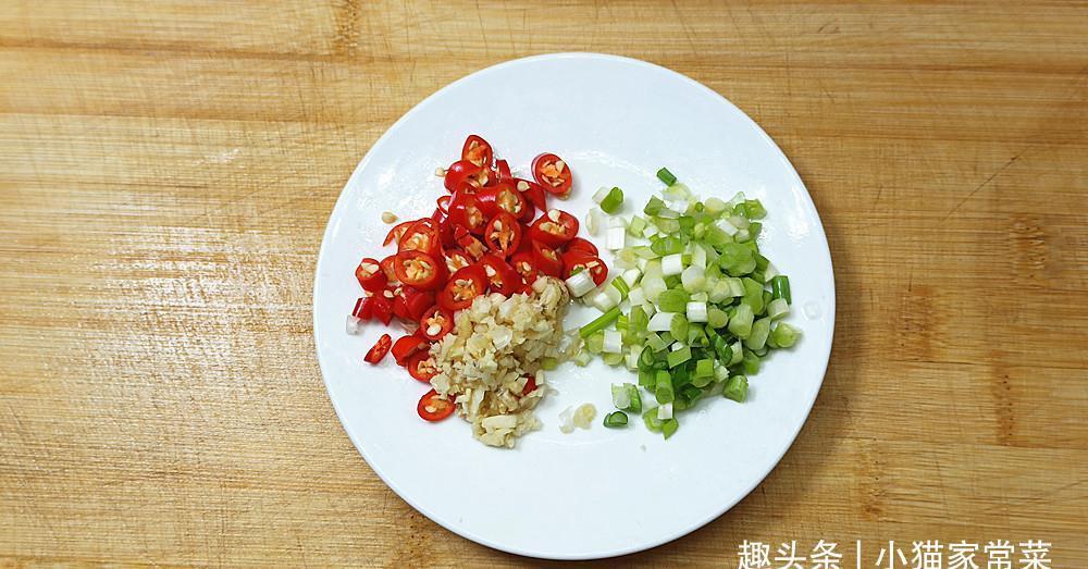 鸡蛋和娃娃菜一起制作,清爽不油腻,鲜嫩又美味,好吃下饭的菜