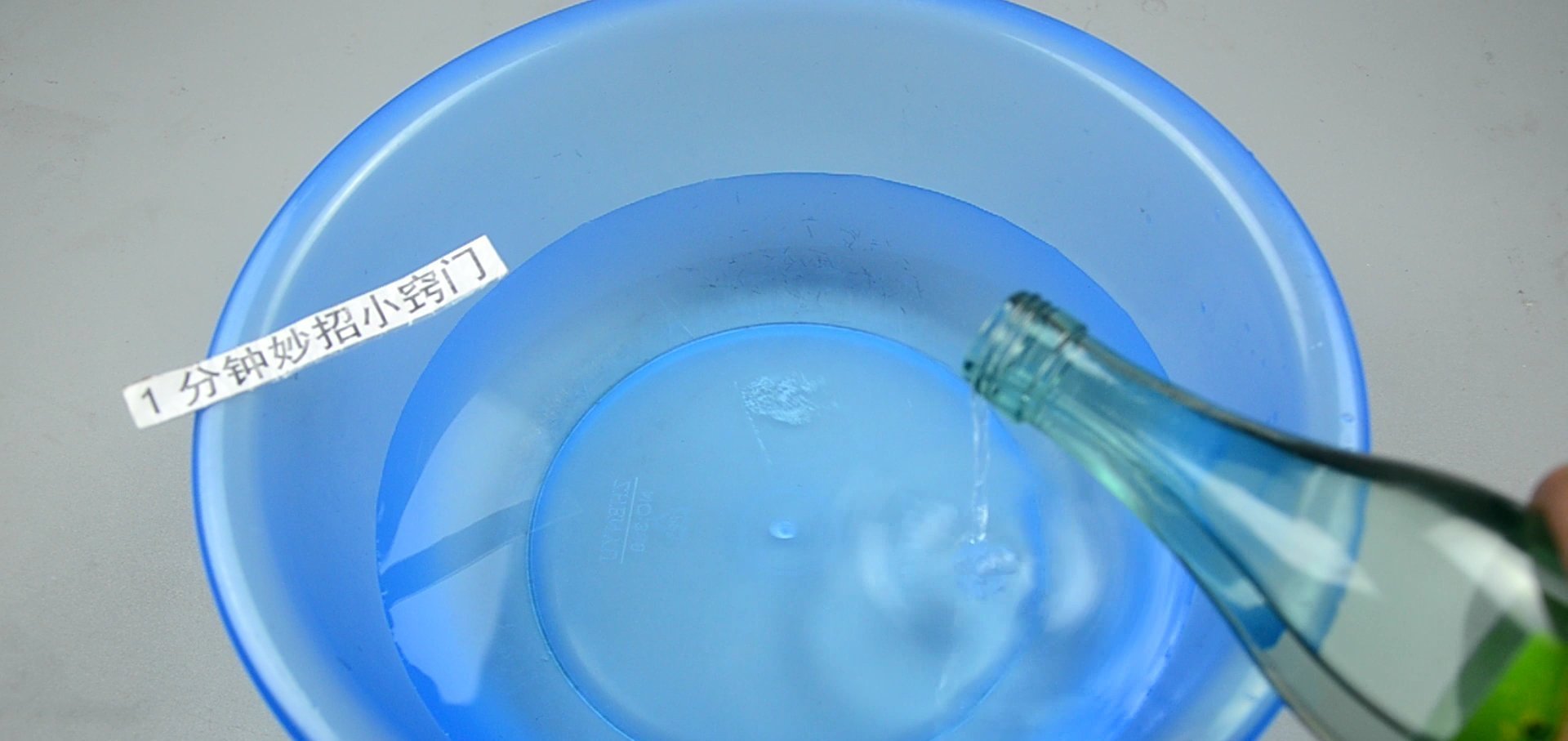 柔软|不管毛巾多脏，盆中撒一把，搓一搓立马干净如新，毛巾柔软不油腻