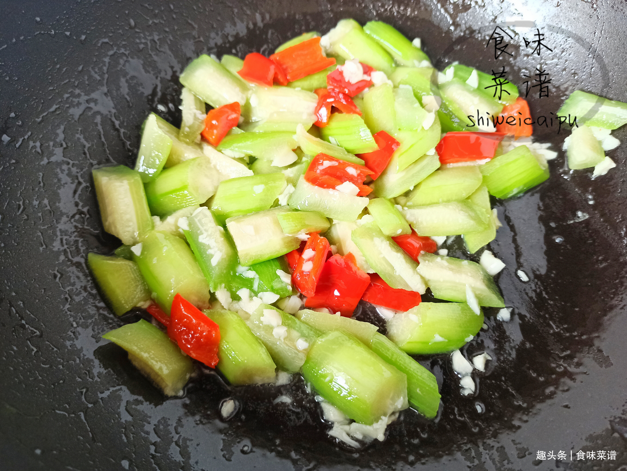 三伏天养生,建议每天吃点清淡的,教你3种家庭小炒,健康度夏天