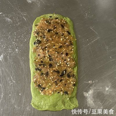 黄油|#我的养生日常-远离秋燥# 斑斓椰蓉小吐司，风味独特