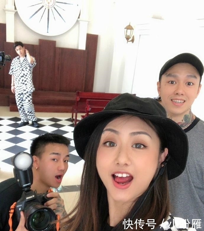 黄卉|Waiwai黄卉生活中简直神仙颜值 撑起了街舞2复赛女选手最后的希望