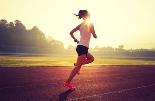 膝盖|盲目跑步，只会浪费跑步时间，了解跑步常识，帮助及时止损