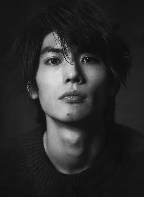 竹内结子自杀去世 曾与三浦春马坐在台阶上开心聊天 娱乐八卦 第12张-福利吧