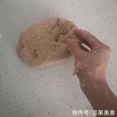 正宗减脂全麦菠萝包做法，最关键的是一学就会