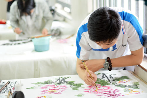 美术生可以考师范吗？可以报考哪些师范类大学？有哪些注意事项？