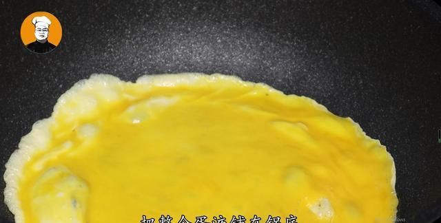 下饭|青椒用擀面杖压一压，没想到这么好吃，香辣开胃又下饭，解馋