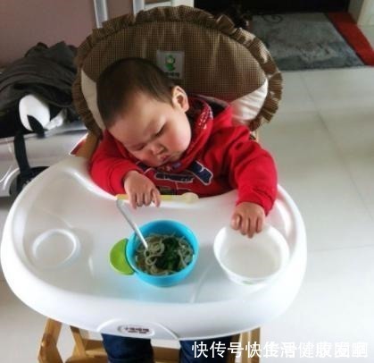 强健|宝宝肠胃总是堵2种水果煮水,让娃脾胃强健,吃饭香身高蹭蹭长!