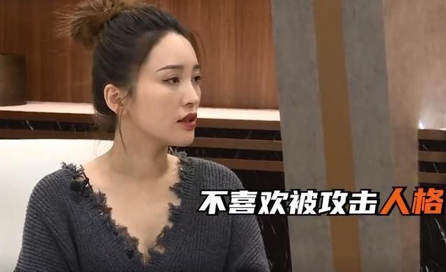 演员请就位|镀金变“照妖镜”?《我就是演员》犀利点评话题高,金莎不吃这套
