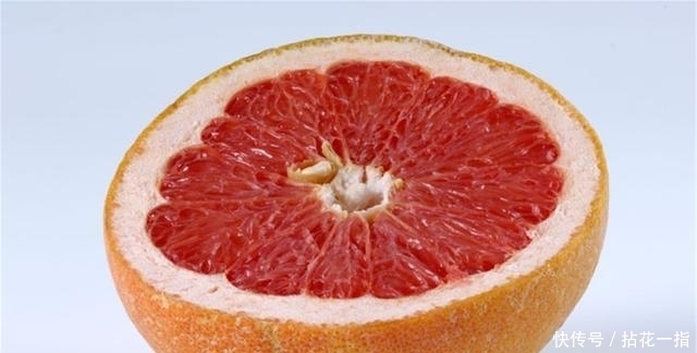 避开|冬天,经常吃红心柚子有哪些好处?提醒:4类人,最好及时避开
