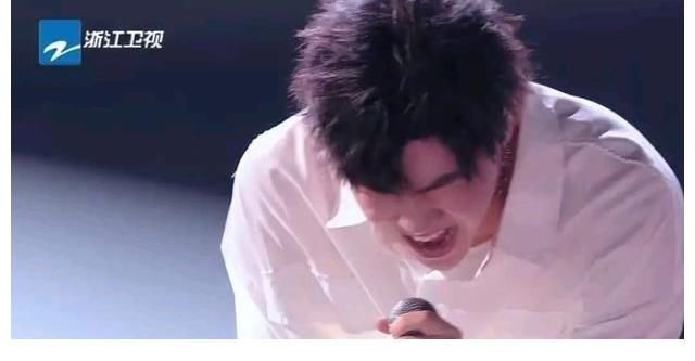 發條|《2021中國好聲音》賀三大勝人氣王發條月亮，網友直呼：有黑幕