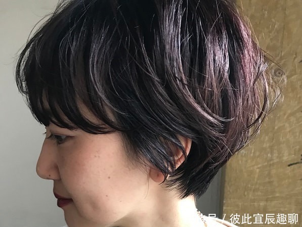 洋气|讲真,你真懂烫发吗?不需染色也很洋气,发型时髦又高级