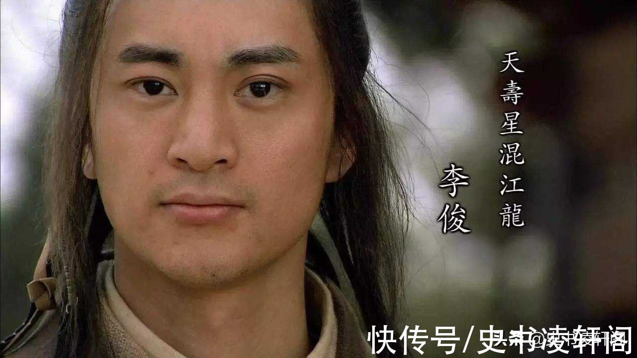 鲁智深@《水浒传》中击败过武松的有两人，一人下场凄惨，一人逍遥自在