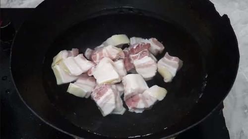  烹饪|如何做一道正宗的红烧肉，记住下面这几步就行