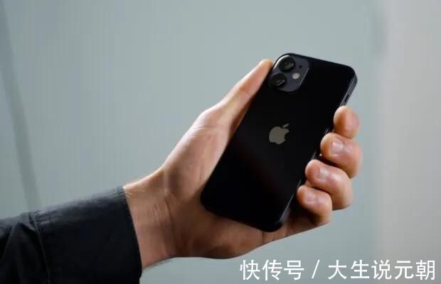 小屏iPhone|苹果最大的失误！被小屏iPhone坑惨，三星成最大赢家